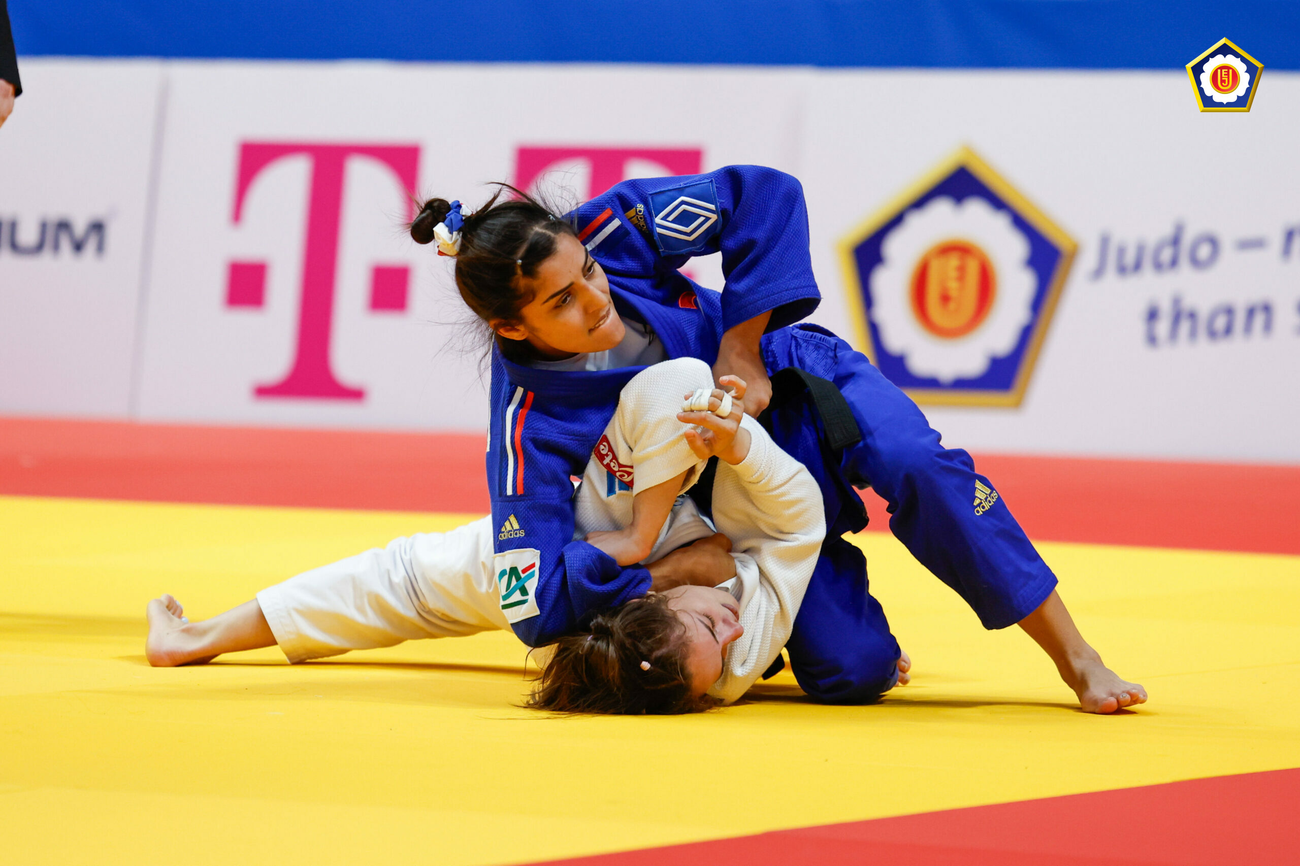 Shirine Boukli, judokate française –48 kg, en compétition internationale